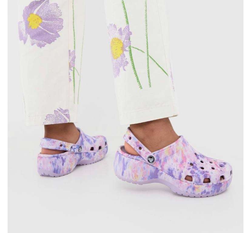 Жіночі Crocs Classic Platform Tie-Dye Graphic Lavender / Multi Clog — фото 5