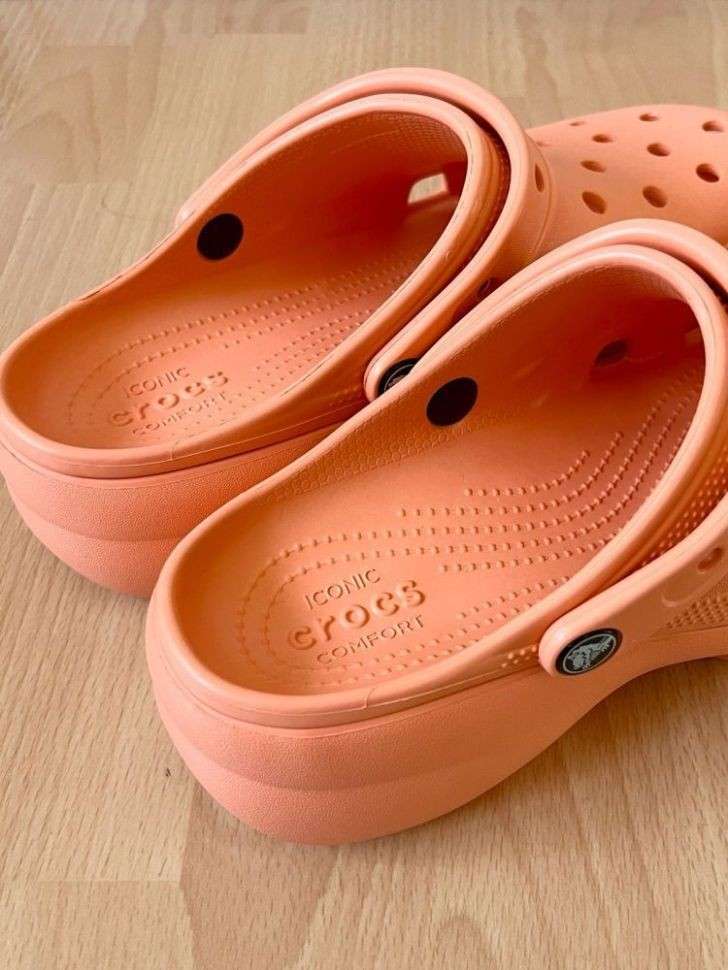 Жіночі Crocs Classic Clog Platform Papaya — фото 4
