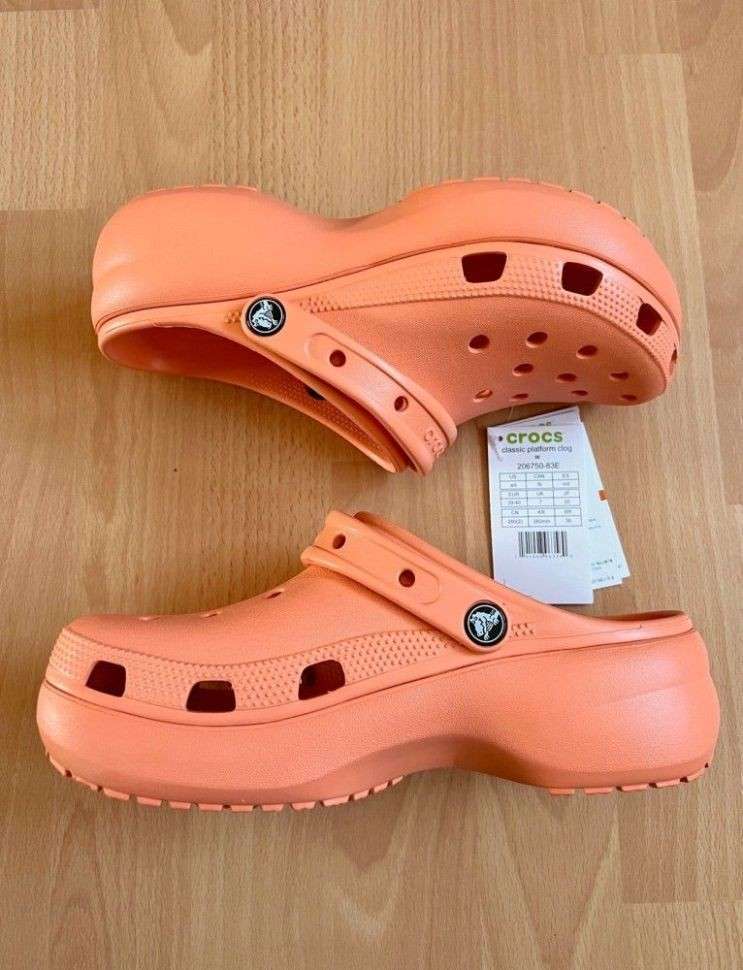 Жіночі Crocs Classic Clog Platform Papaya — фото 8