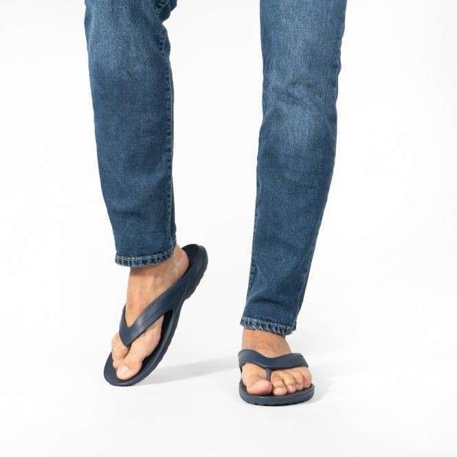 Чоловічі в'єтнамки Crocs Flip flop Classic Navy — фото 3
