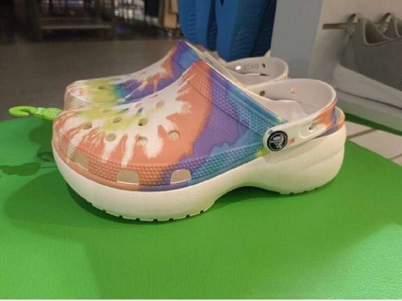 Жіночі Crocs Classic Clog Platform Tie Dye Oxygen/Multi — фото 8