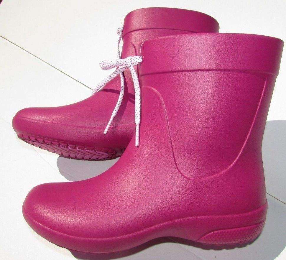 Жіночі гумові чоботи Crocs Freesail Shorty Rain Boot Pink Berry — фото 9