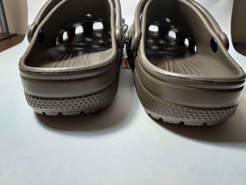 Чоловічі Crocs Classic Chocolate Clog — фото 15