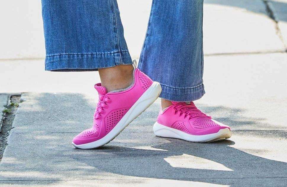 Дитячі Crocs-кросівки для дівчинки Crocs Literide Pacer Kids Electric Pink — фото 7