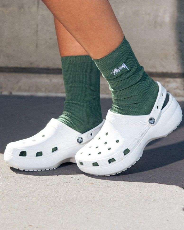 Жіночі Crocs Women's Classic Platform Clog White — фото 2