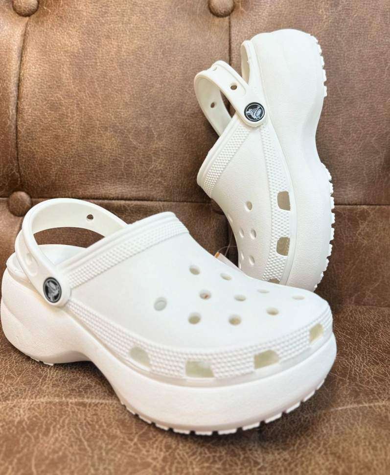 Жіночі Crocs Women's Classic Platform Clog White — фото 3