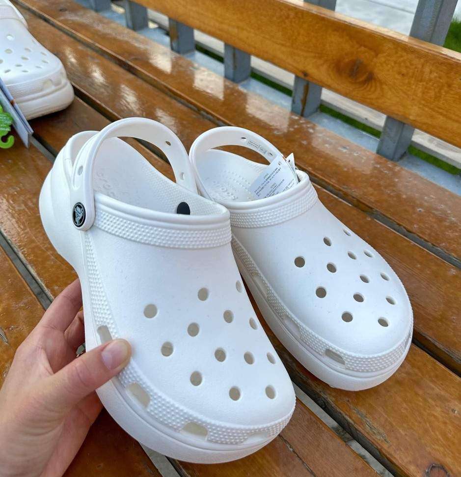 Жіночі Crocs Women's Classic Platform Clog White — фото 8
