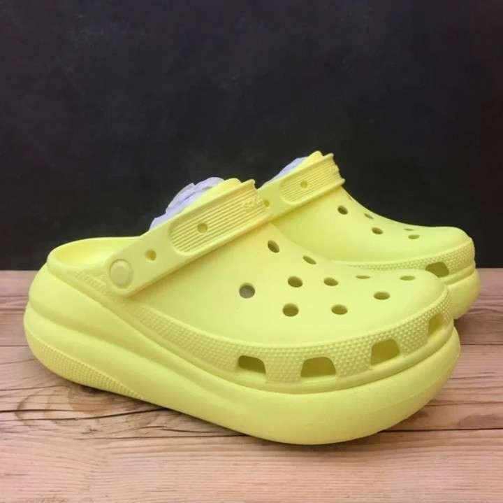 Жіночі Crocs Classic Crush Sulphur — фото 2