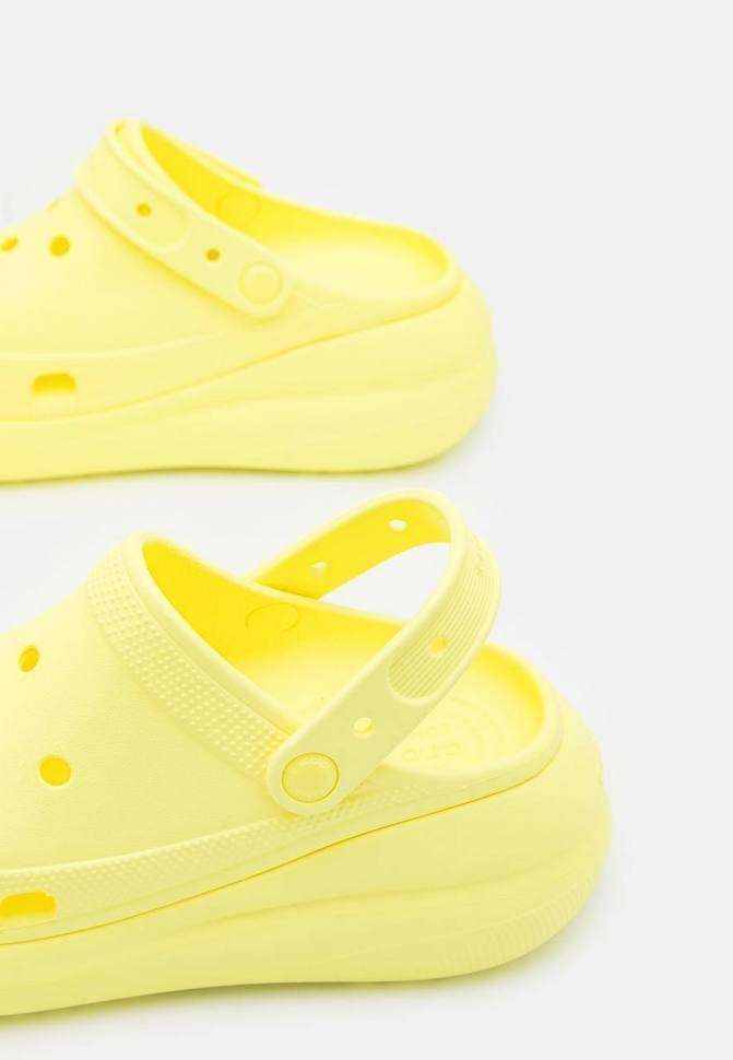 Жіночі Crocs Classic Crush Sulphur — фото 13