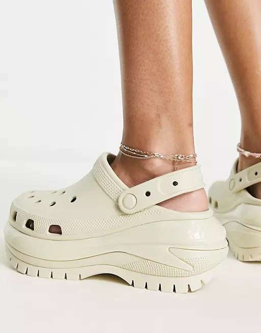 Жіночі Crocs Mega Crush Clog Bone — фото 10