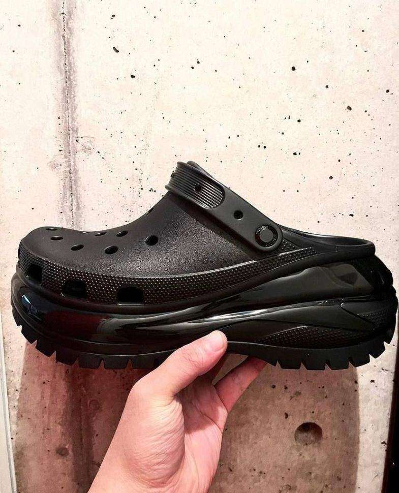 Жіночі Crocs Mega Crush Clog Black — фото 12