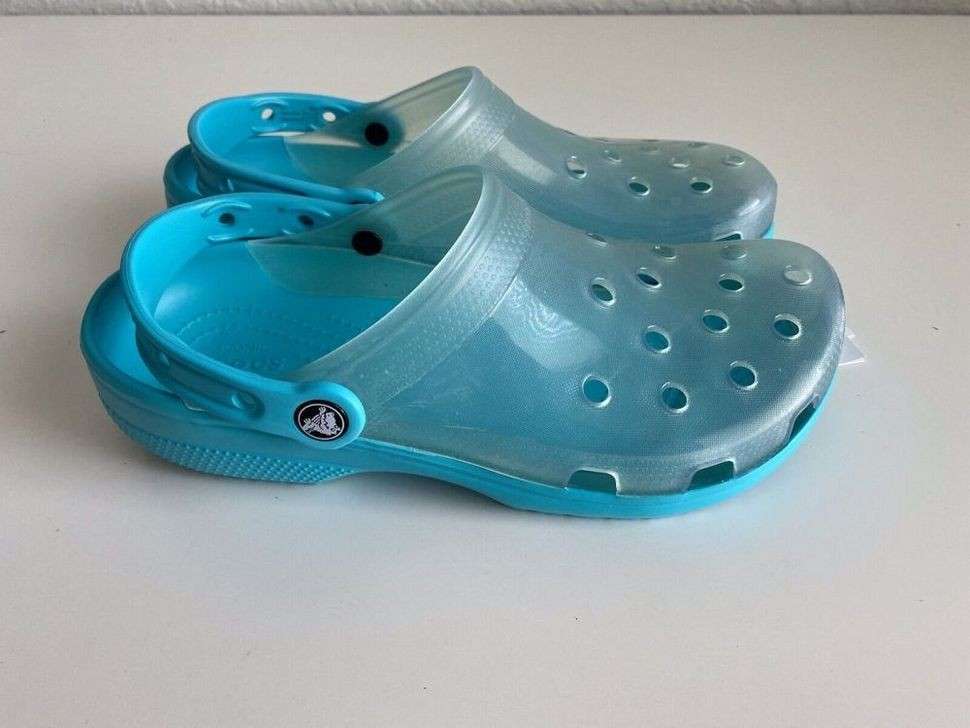 Жіночі Crocs Classic Translucent Clog Digital Aqua — фото 3