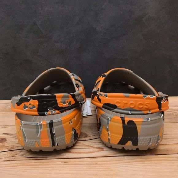 Чоловічі Crocs Classic Printed Ciog Orange Zing/Multi — фото 2