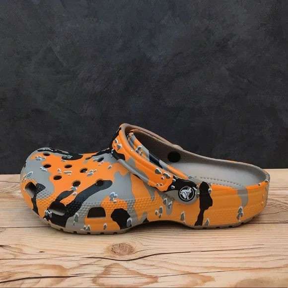 Чоловічі Crocs Classic Printed Ciog Orange Zing/Multi — фото 11