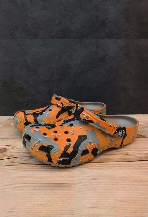 Чоловічі Crocs Classic Printed Ciog Orange Zing/Multi — фото 10