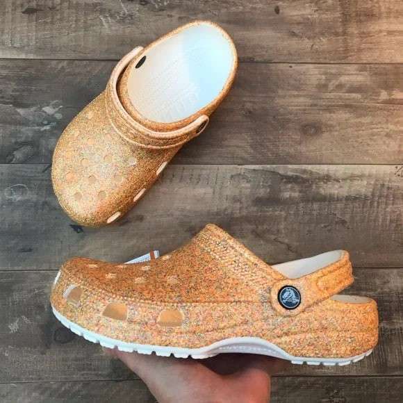 Жіночі Crocs Classic Gold Glitter Clog — фото 12