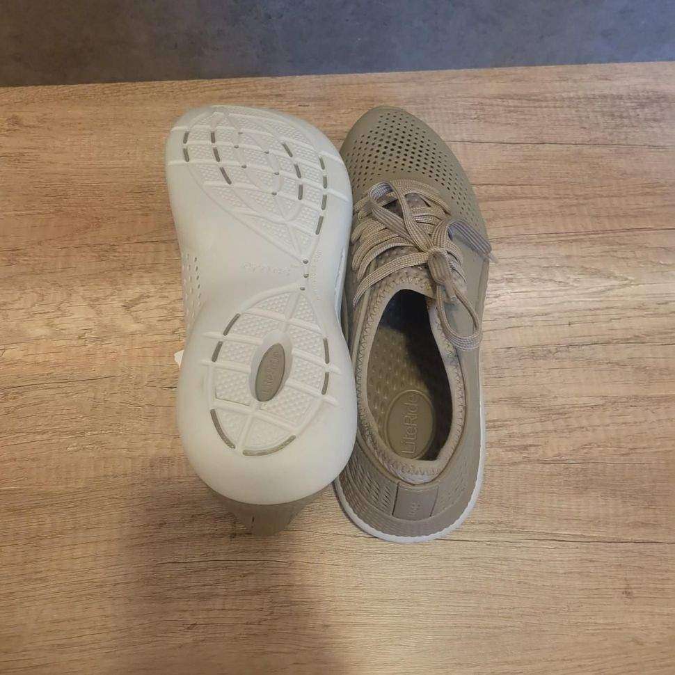 Чоловічі кросівки Crocs Literide 360 Pacer Khaki — фото 2
