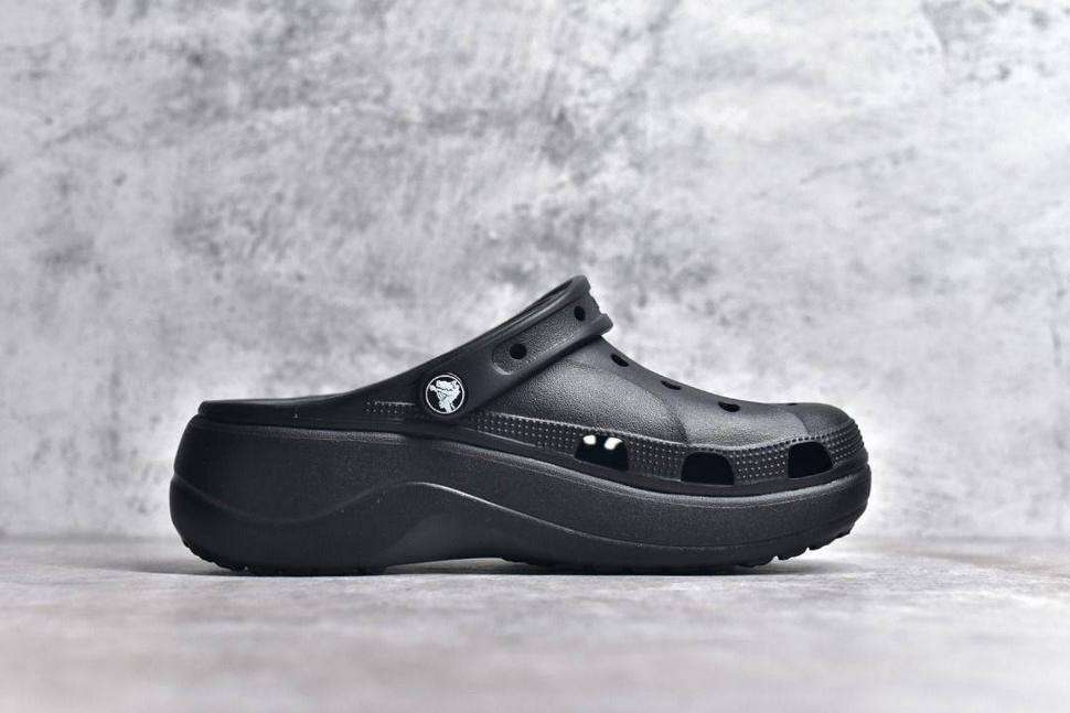 Жіночі Crocs Baya Platform Clog Black — фото 6