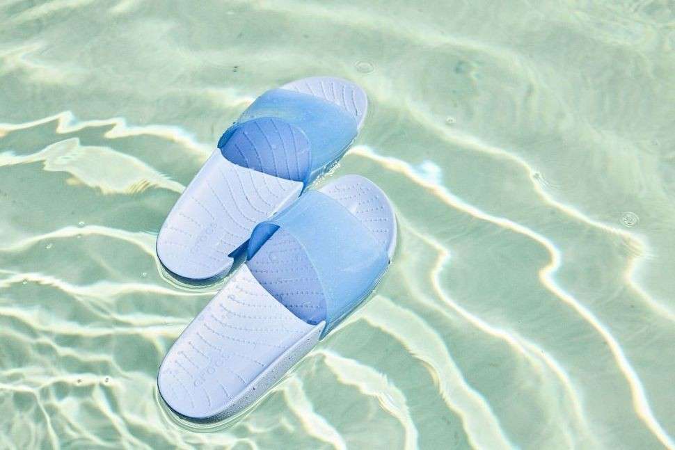 Жіночі шльопанці Crocs Slide Splash Moon Jelly — фото 5