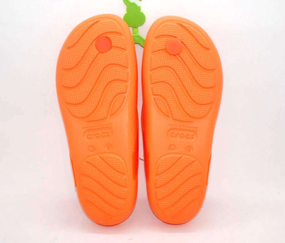 Жіночі в'єтнамки Crocs Glossy Splash Flip Persimmon — фото 8