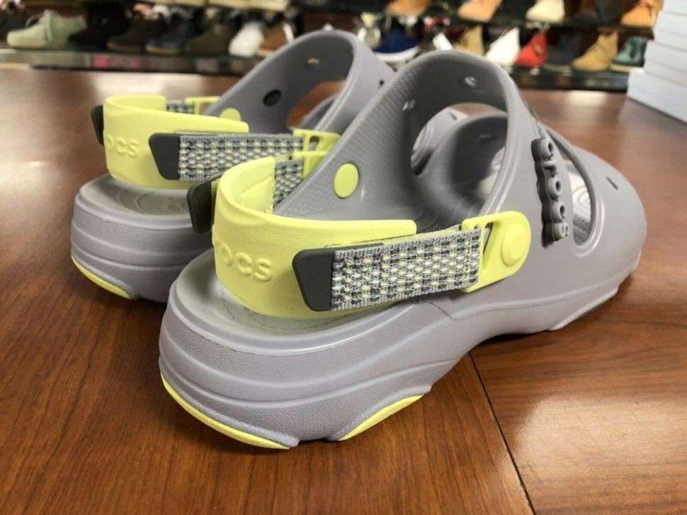 Чоловічі сандалії Crocs Classic All-Terrain Sandal Light Grey — фото 5