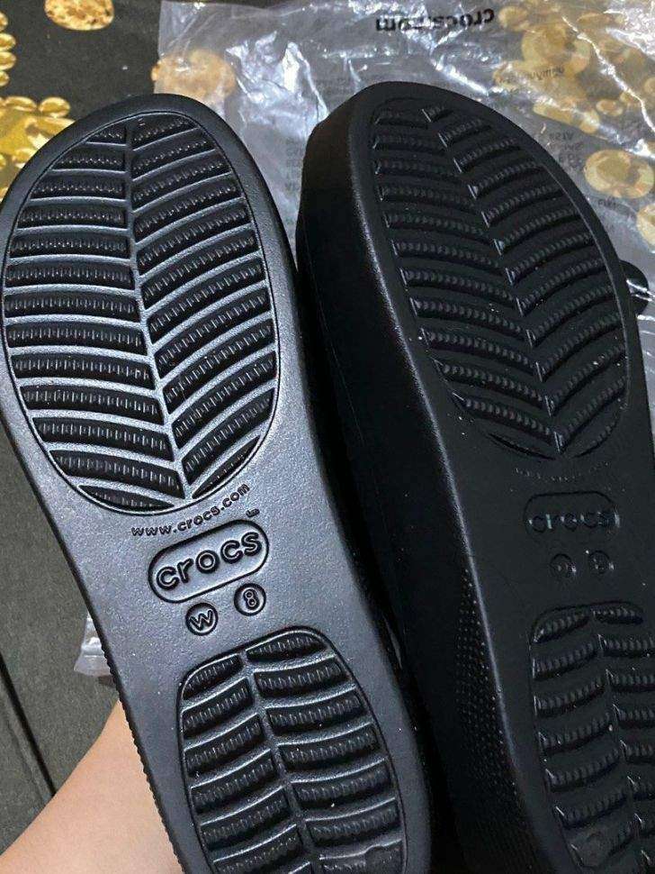 Жіночі шльопанці Crocs Classic Platform Slide Black — фото 9