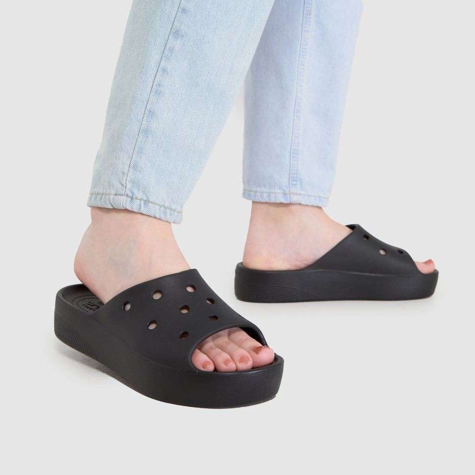 Жіночі шльопанці Crocs Classic Platform Slide Black — фото 10