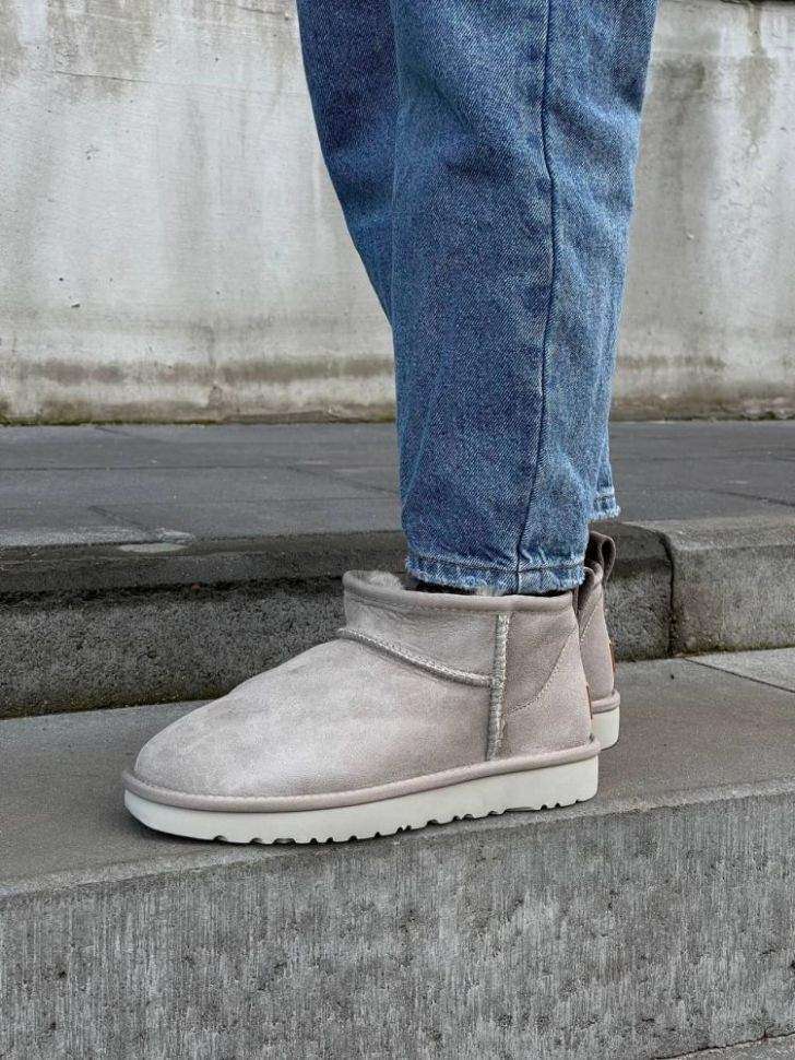 Жіночі UGG Ультра Міні Світло Сірі Замшеві Classic Ultra Mini Light Grey Suede — фото 7
