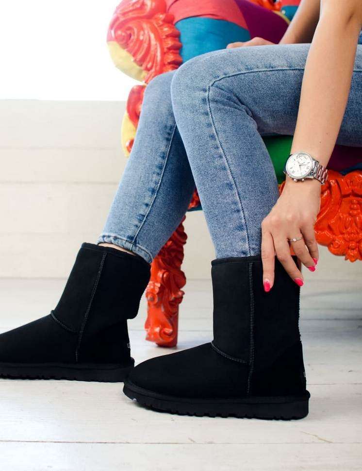 Жіночі UGG Замшеві Середні Чорні Classic Short II Boot Black Suede — фото 10