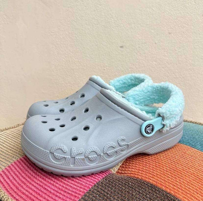 Жіночі Crocs утеплені Baya Lined Fuzz Strap Grey/Ice Blue — фото 9