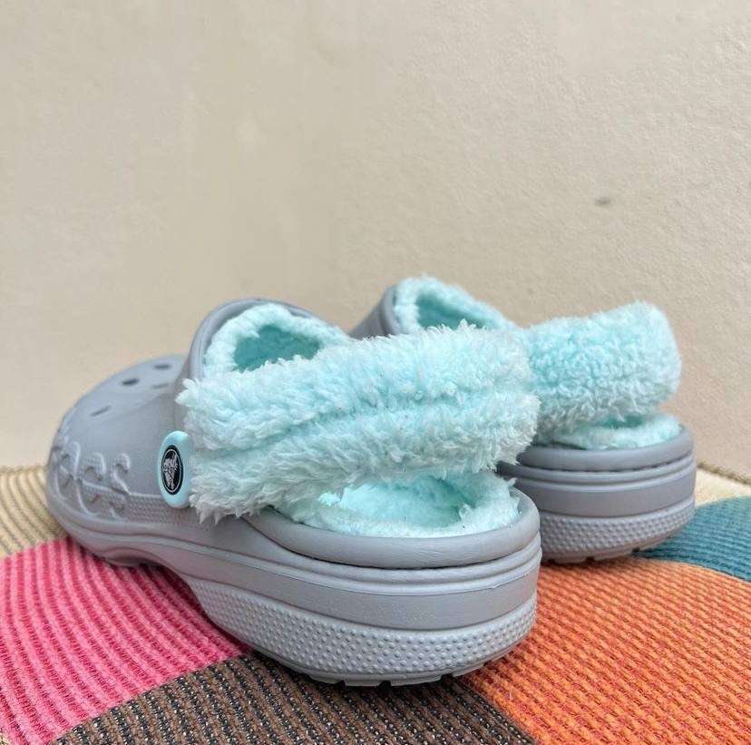 Жіночі Crocs утеплені Baya Lined Fuzz Strap Grey/Ice Blue — фото 10
