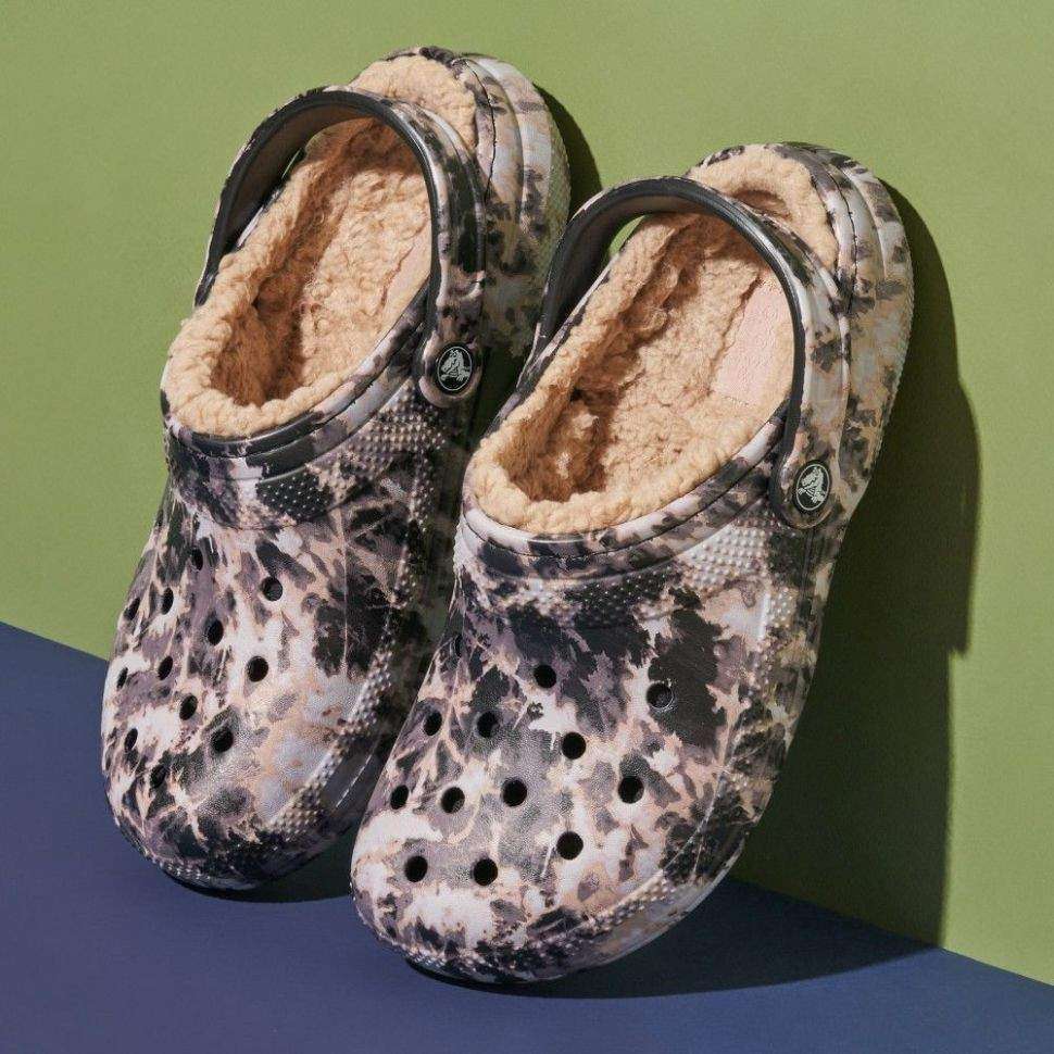 Жіночі Crocs утеплені Classic Lined Bleach Dye Clog Black — фото 2