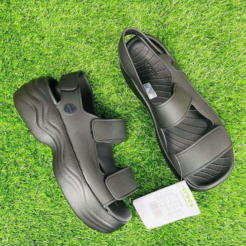 Жіночі сандалі Crocs Skyline Sandal Platform Black — фото 2