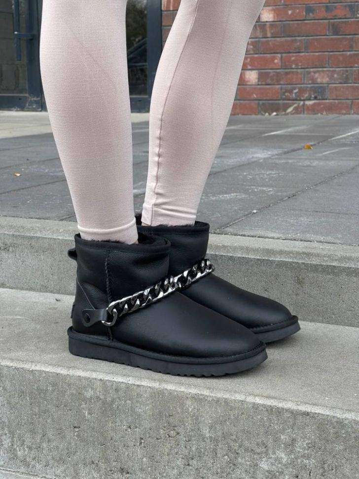 Жіночі UGG Міні Чорні Шкіряні з Цепкою Mini Chain Black Leather — фото 7