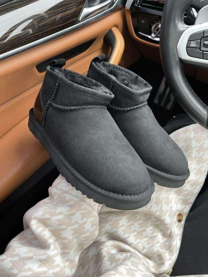Жіночі UGG Ультра Міні Замш Чорні з Лак П'яткою Ultra Mini Black Suede — фото 14