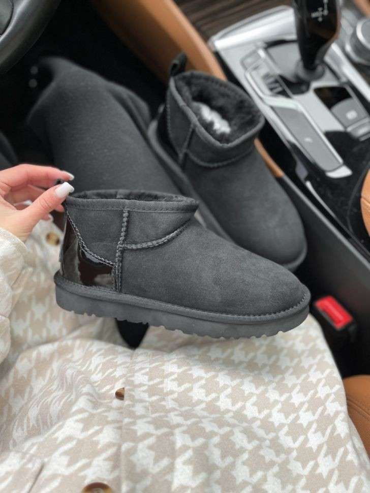 Жіночі UGG Ультра Міні Замш Чорні з Лак П'яткою Ultra Mini Black Suede — фото 8