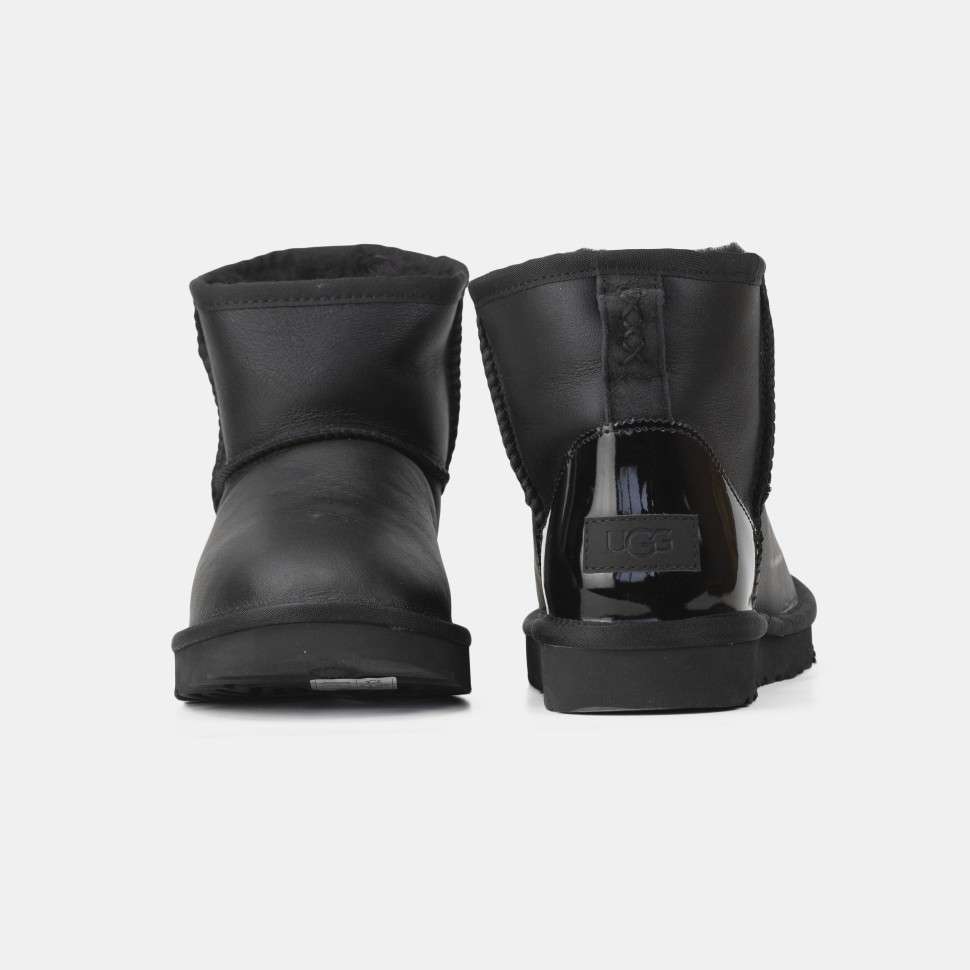 Жіночі UGG Міні Чорні Шкіра Металлік Лак Пятка Classic Mini Black Metallic Suede — фото 4