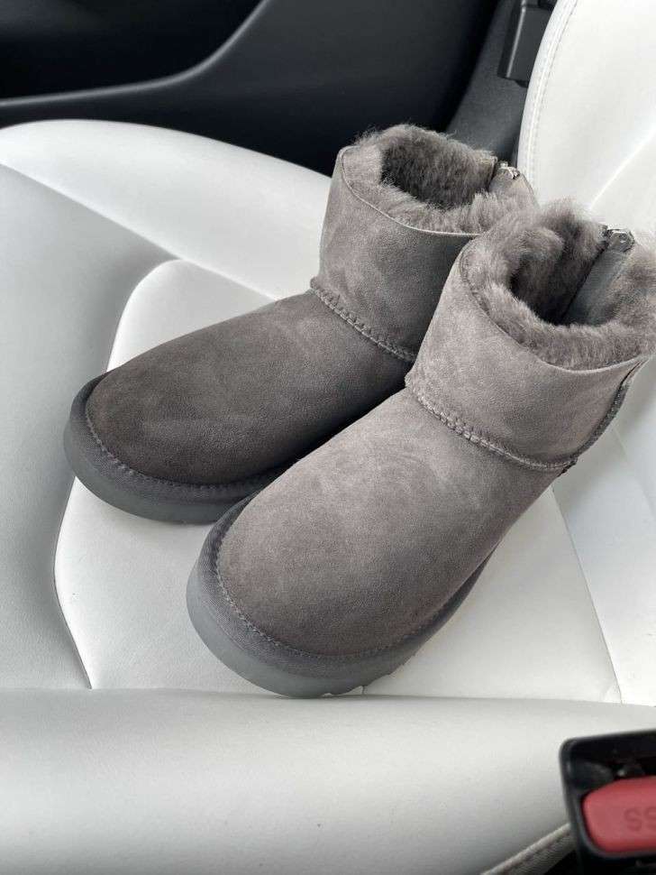 Жіночі UGG Міні Замш Сірі Змійка Classic Mini Grey Suide Zipper — фото 5