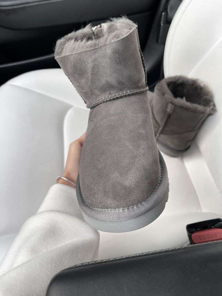 Жіночі UGG Міні Замш Сірі Змійка Classic Mini Grey Suide Zipper — фото 6