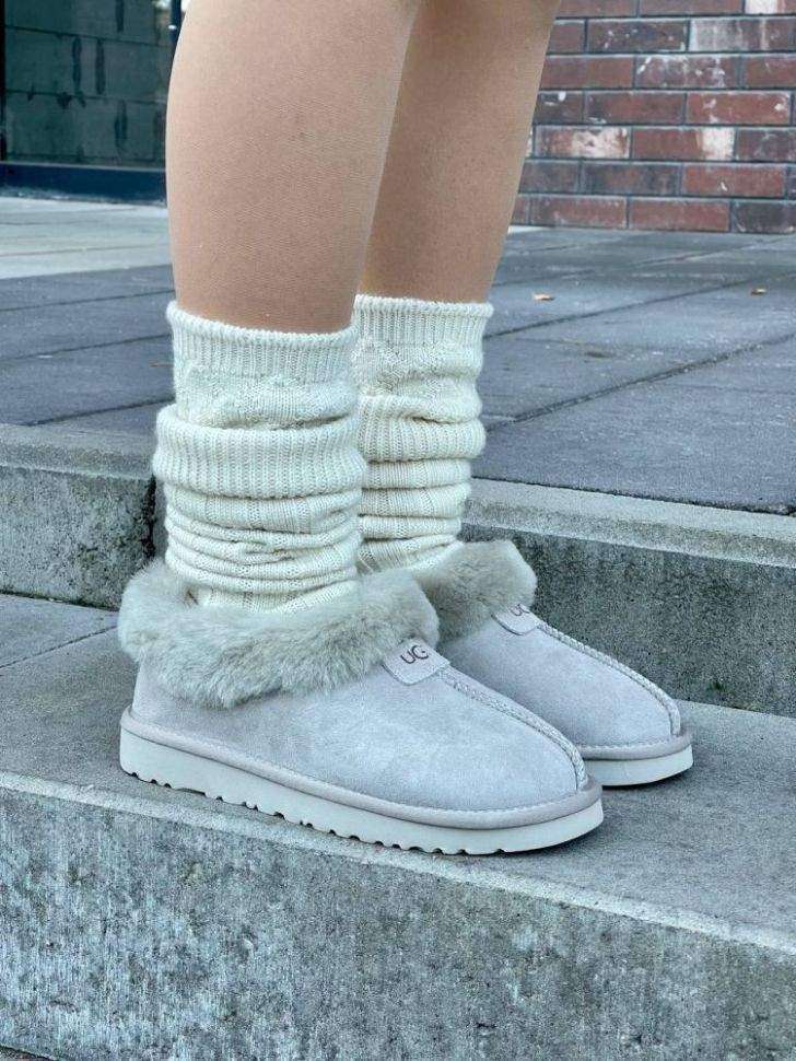 Жіночі UGG Чоботи Сліпери Тапці Світло Сірі Замша з Хутром Coquette Light Grey Suede — фото 2