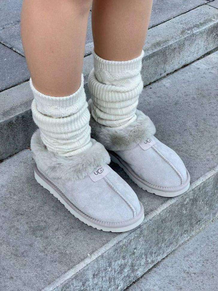 Жіночі UGG Чоботи Сліпери Тапці Світло Сірі Замша з Хутром Coquette Light Grey Suede — фото 4