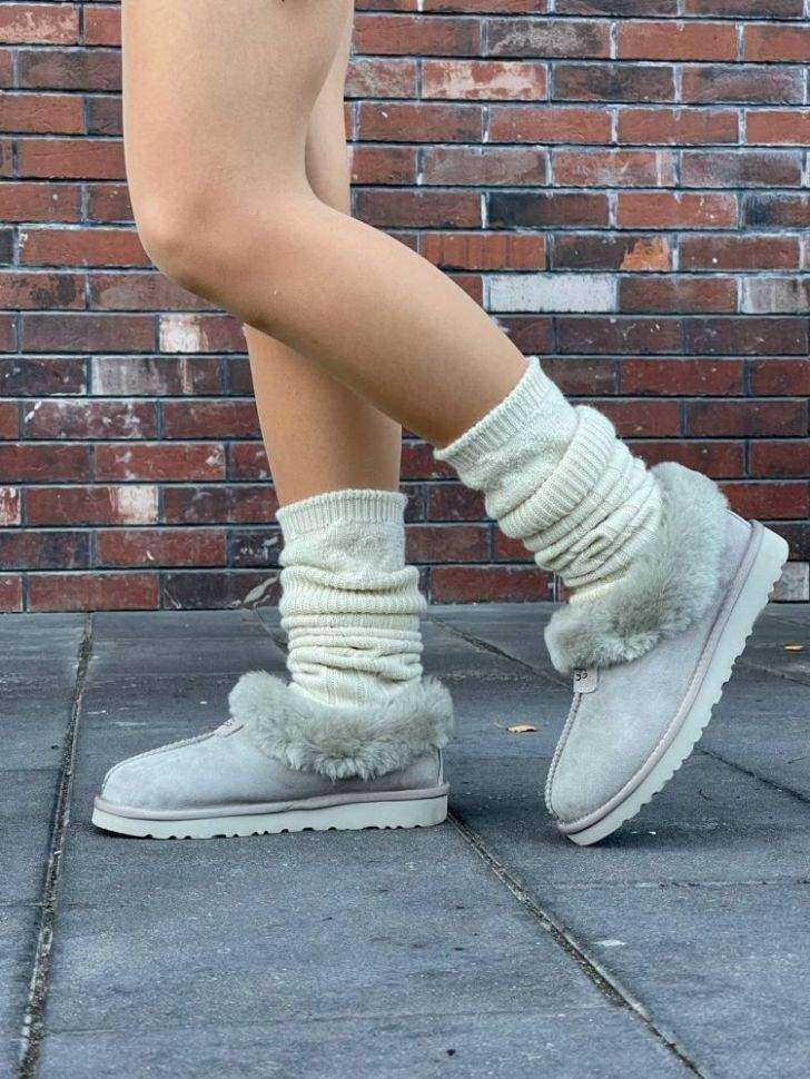 Жіночі UGG Чоботи Сліпери Тапці Світло Сірі Замша з Хутром Coquette Light Grey Suede — фото 6