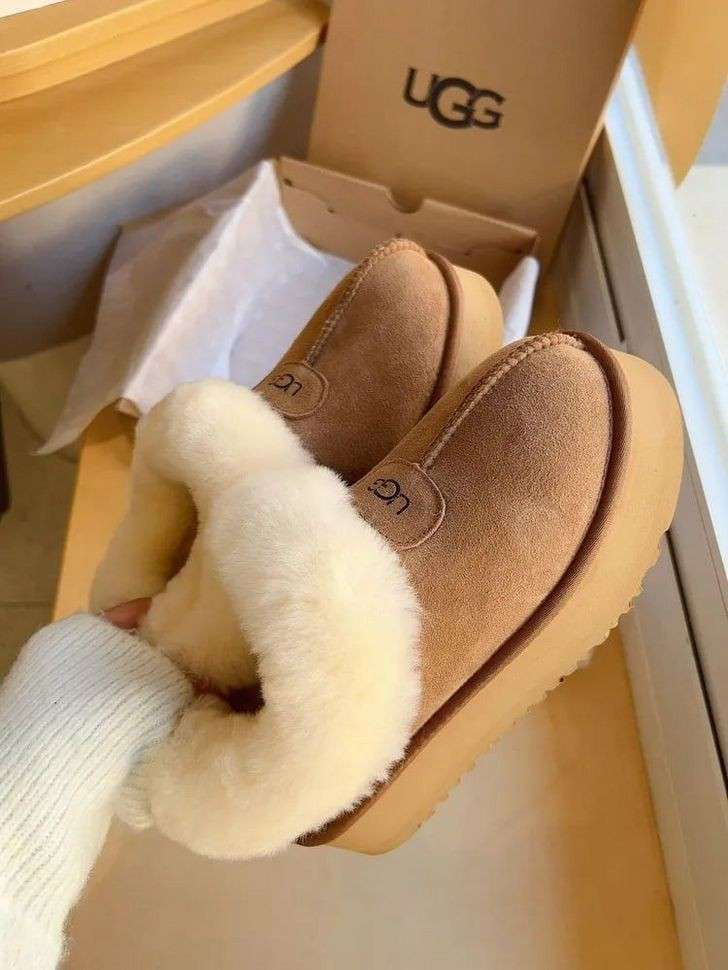 Жіночі UGG Платформа Чоботи Сліпери Тапці Помаранчеві Замша з Хутром Coquette Platform Chestnut — фото 14