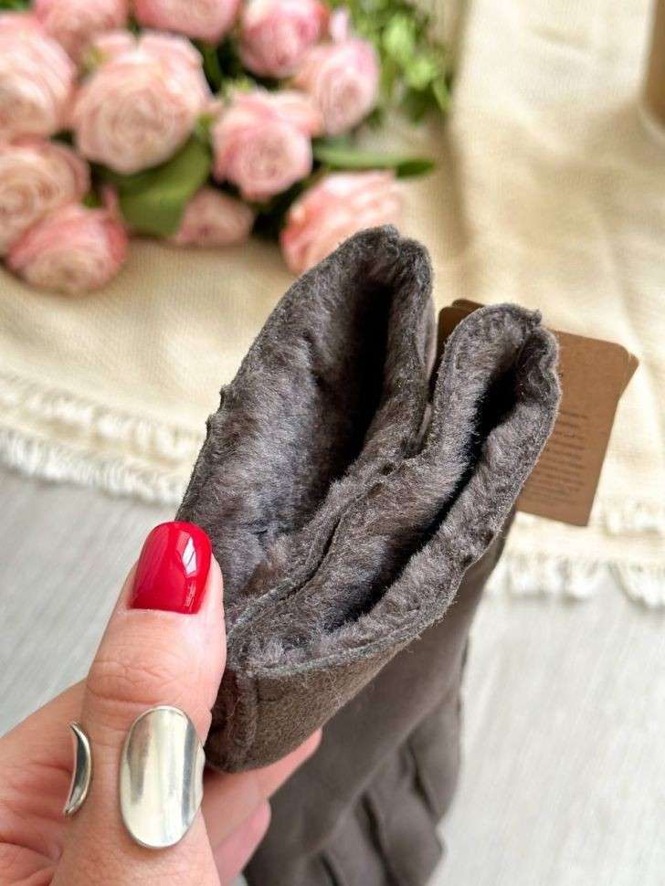Жіночі UGG Рукавички Сірі Замша Натуральні Gloves Grey Suede — фото 2