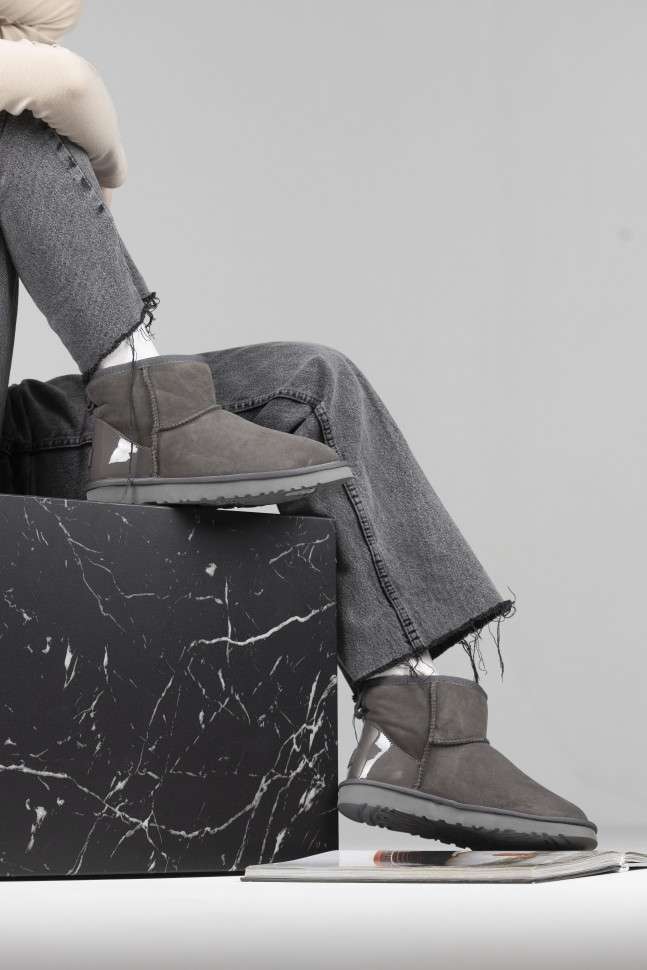 Жіночі UGG Міні Сірі Замша Хром Classic Mini Grey CHROMIUM — фото 9