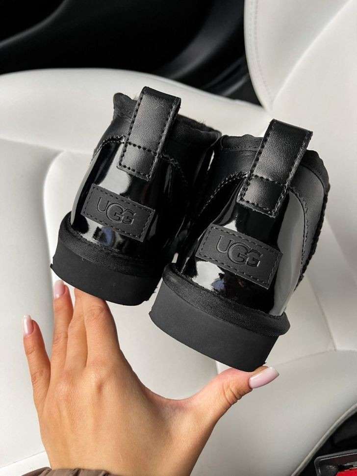 Жіночі UGG Ультра Міні Шкіра Чорні з Лак П'яткою Ultra Mini Black Leather — фото 14