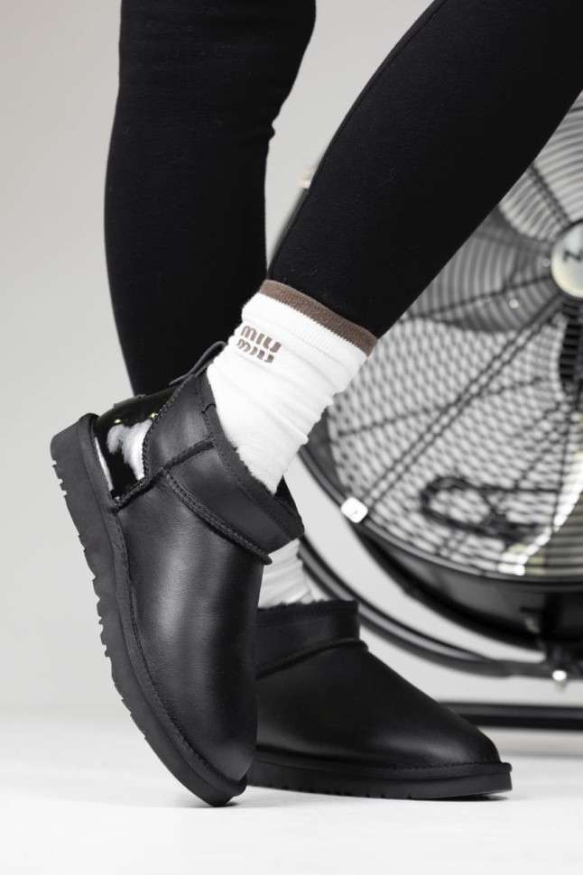 Жіночі UGG Ультра Міні Шкіра Чорні з Лак П'яткою Ultra Mini Black Leather — фото 7
