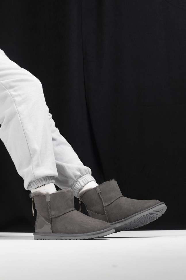 Жіночі UGG Сірі Замша з Лак Пяткой Short ZIP Grey Lacquer Suede — фото 9