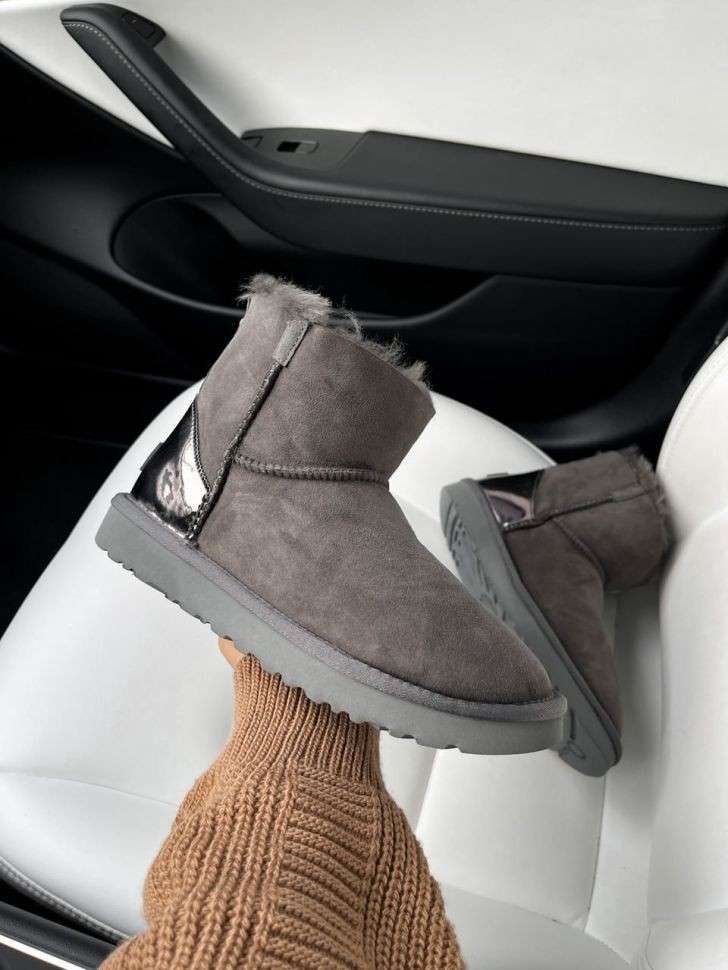 Жіночі UGG Сірі з Лак Пяткою Short ZIP Grey Lacquer Suede — фото 2