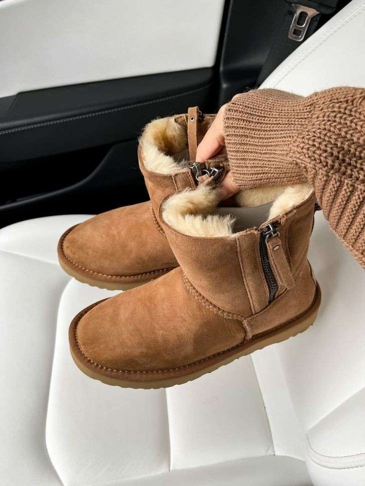Жіночі UGG Міні Руді Замша з Змійкою Zip Mini Chestnut Suede — фото 6